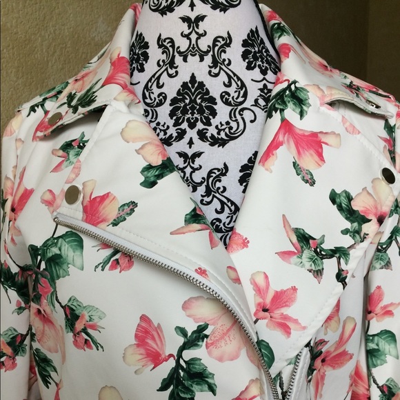 NWT Bagatelle floral bomber style jacket - Picture 5 of 5